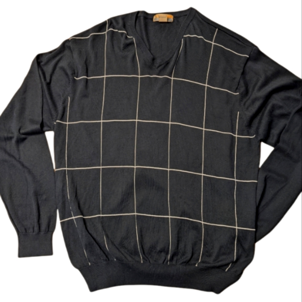 Bobby Chan Men's Black & white crew neck sweater